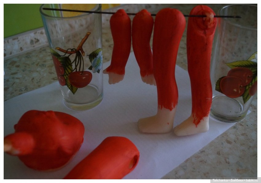 Четвёртая выписка июня. Выравниваем длину ног ГДР. Восстанавливаем цвет пластика свердловчанки. Новое тело для Маринки +