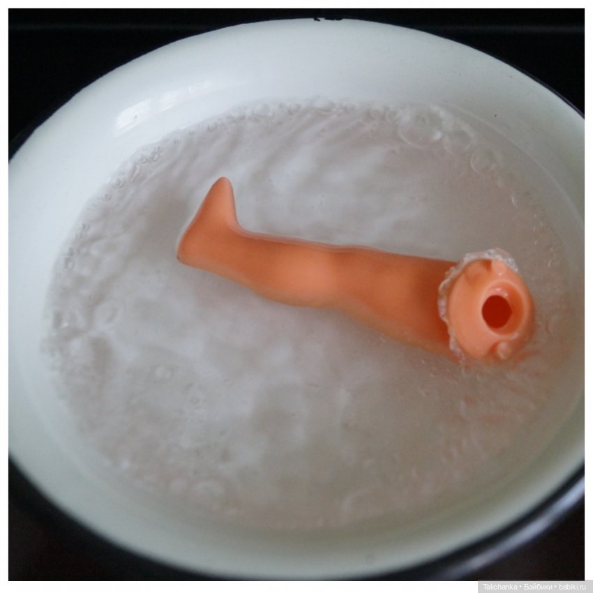 Четвёртая выписка июня. Выравниваем длину ног ГДР. Восстанавливаем цвет пластика свердловчанки. Новое тело для Маринки +