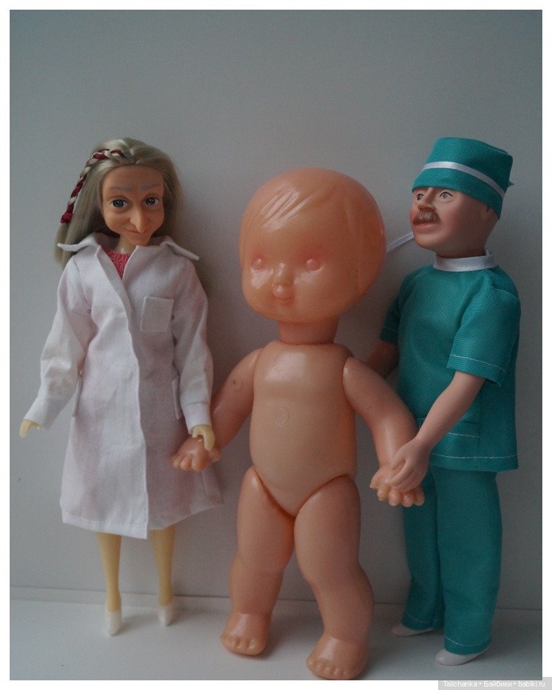 Четвёртая выписка июня. Выравниваем длину ног ГДР. Восстанавливаем цвет пластика свердловчанки. Новое тело для Маринки +