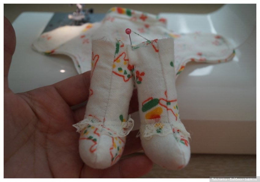 Выкройка тела (+ сарафанчик) для мягонькой куколки, ростом примерно 25 см