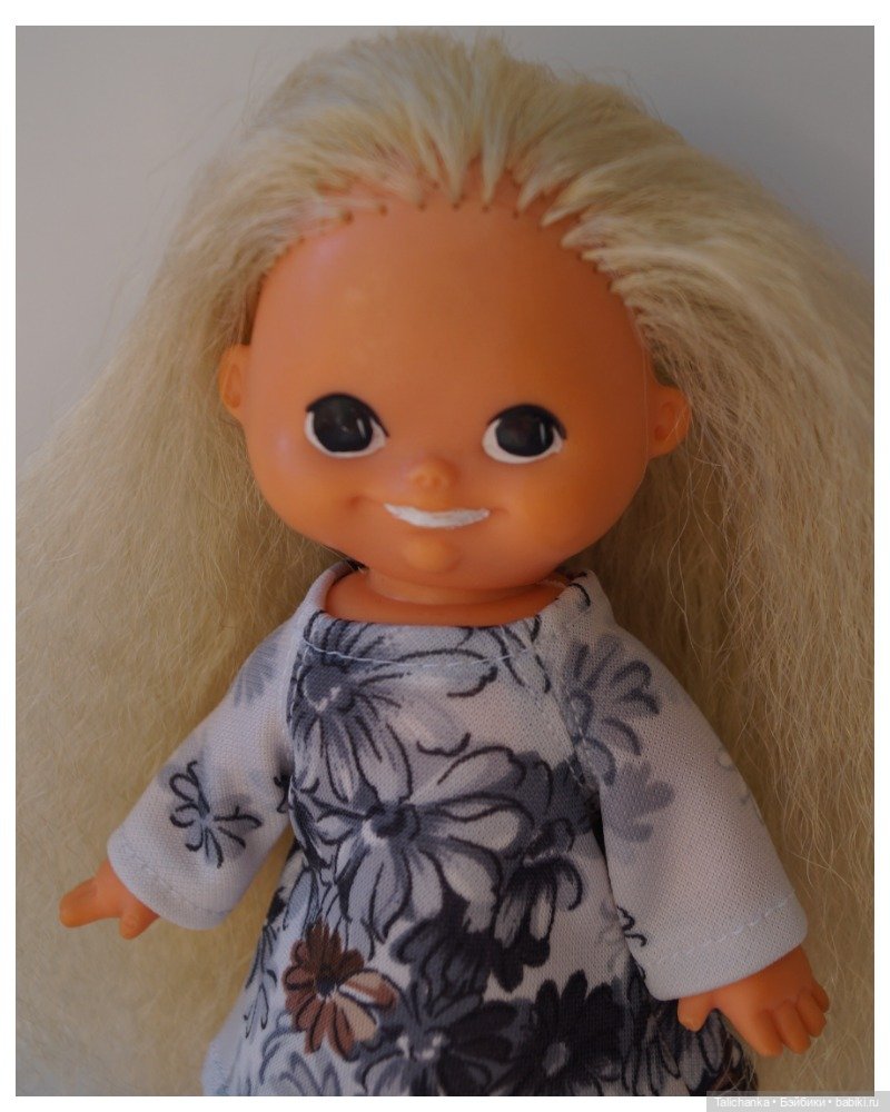 Выкройка платьица для куколок ростом около 20 см. Подходит для кукол СССР и ГДР (фото 8)