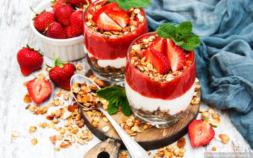 Пятая выписка июля. Новые волосы для горьковской девочки. Карлсон здоров. Две Женьки прихорошились. Оленьки снова видят