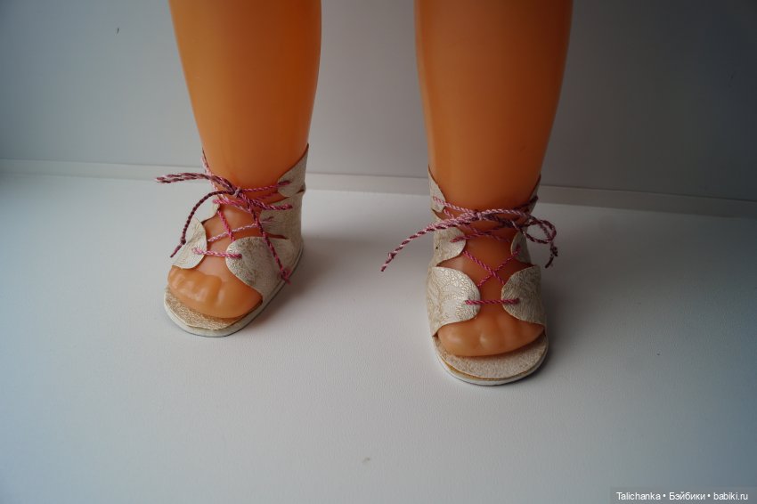 Пятая выписка июля. Новые волосы для горьковской девочки. Карлсон здоров. Две Женьки прихорошились. Оленьки снова видят