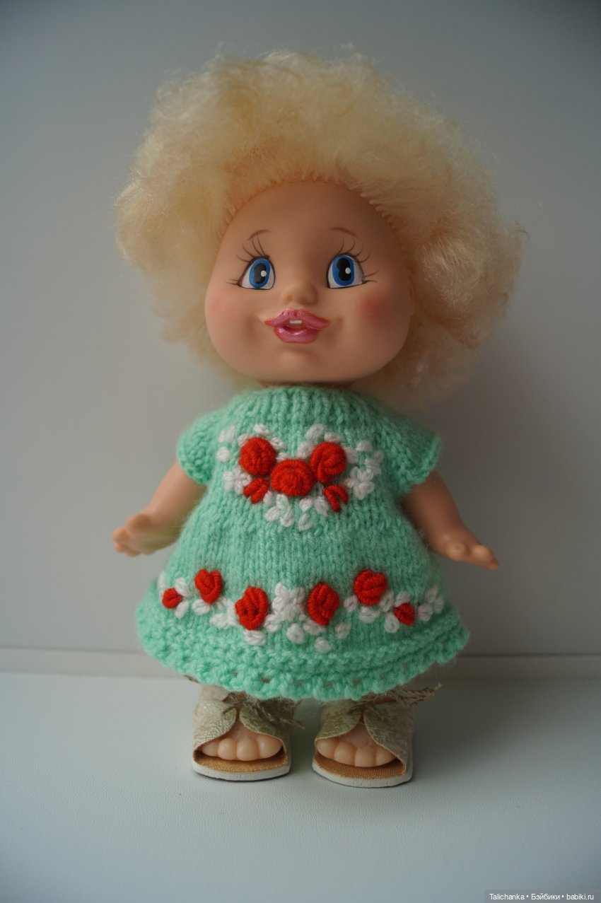 Пятая выписка июля. Новые волосы для горьковской девочки. Карлсон здоров. Две Женьки прихорошились. Оленьки снова видят