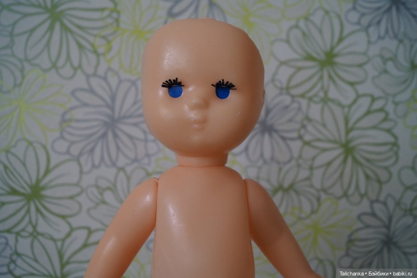 Пятая выписка июля. Новые волосы для горьковской девочки. Карлсон здоров. Две Женьки прихорошились. Оленьки снова видят