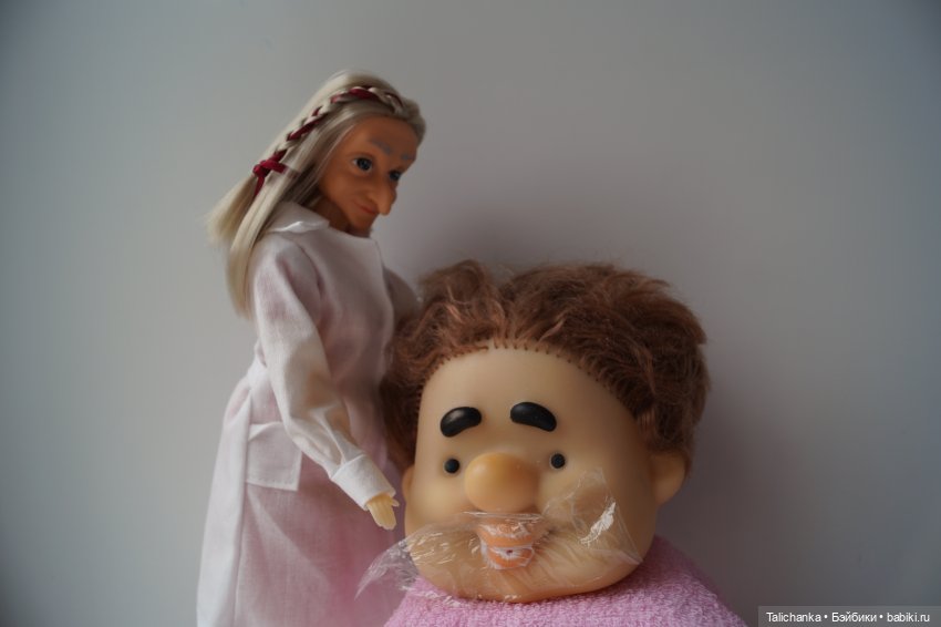 Пятая выписка июля. Новые волосы для горьковской девочки. Карлсон здоров. Две Женьки прихорошились. Оленьки снова видят