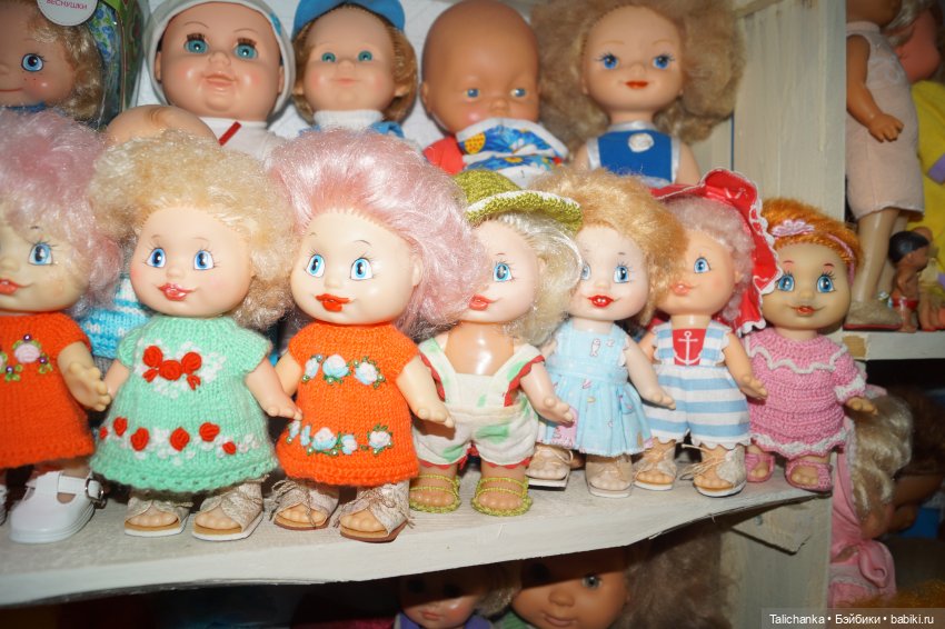 Пятая выписка июля. Новые волосы для горьковской девочки. Карлсон здоров. Две Женьки прихорошились. Оленьки снова видят