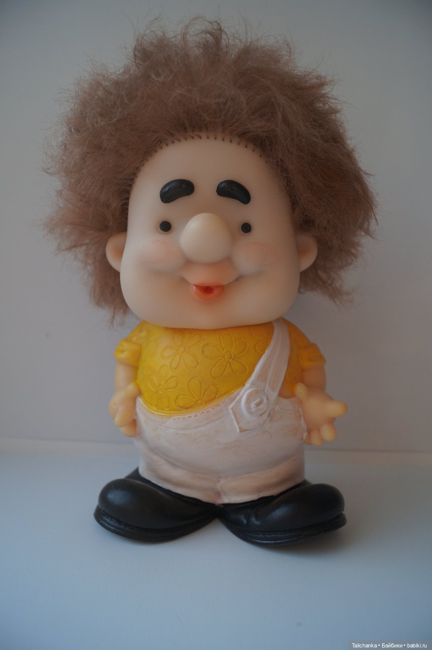 Пятая выписка июля. Новые волосы для горьковской девочки. Карлсон здоров. Две Женьки прихорошились. Оленьки снова видят