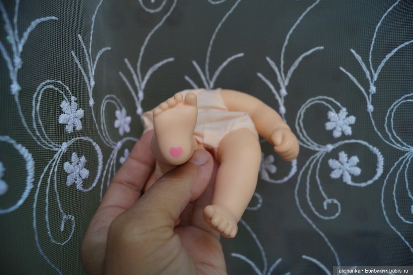 Первая выписка августа. Маришка здорова, малышу пришили ножку, Борис Анатольевич починил стульчик, зверюшки обрели зрение