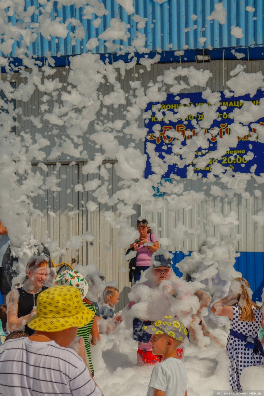 Вторая выписка августа. Вправлено 2 перелома шеи и один перелом запястья. Прошиваем волосы, восстанавливаем роспись акрилом