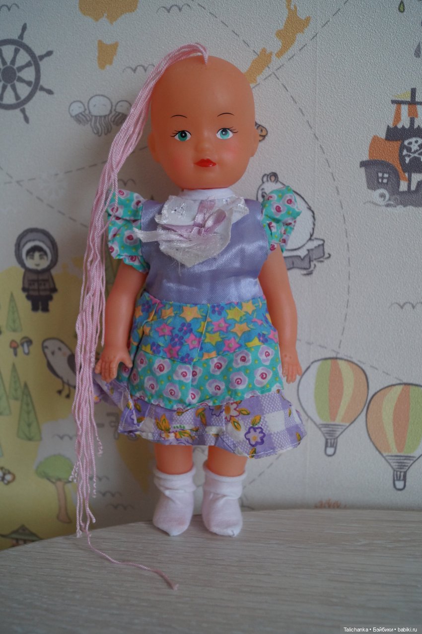 Вторая выписка августа. Вправлено 2 перелома шеи и один перелом запястья. Прошиваем волосы, восстанавливаем роспись акрилом