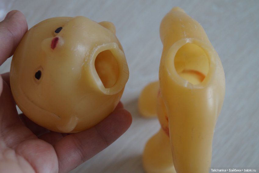 Вторая выписка августа. Вправлено 2 перелома шеи и один перелом запястья. Прошиваем волосы, восстанавливаем роспись акрилом