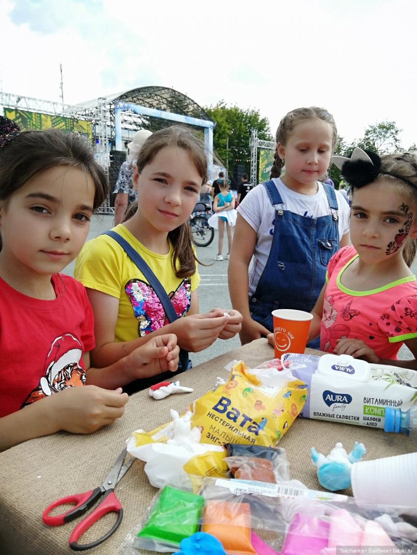 Вторая выписка августа. Вправлено 2 перелома шеи и один перелом запястья. Прошиваем волосы, восстанавливаем роспись акрилом