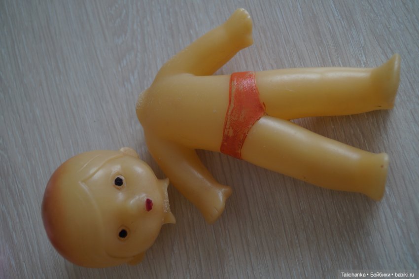 Вторая выписка августа. Вправлено 2 перелома шеи и один перелом запястья. Прошиваем волосы, восстанавливаем роспись акрилом