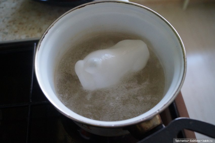 Вторая выписка августа. Вправлено 2 перелома шеи и один перелом запястья. Прошиваем волосы, восстанавливаем роспись акрилом