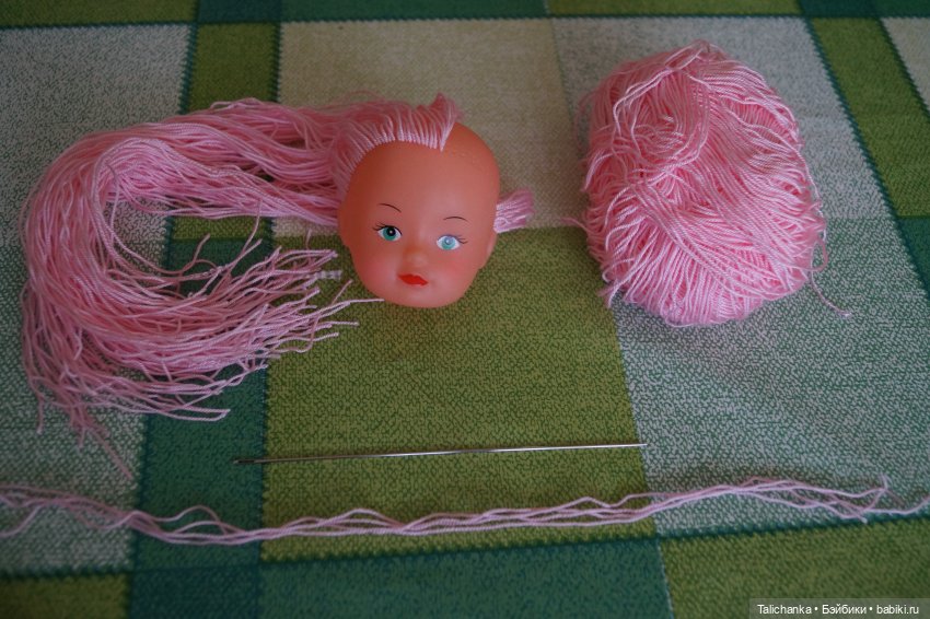 Вторая выписка августа. Вправлено 2 перелома шеи и один перелом запястья. Прошиваем волосы, восстанавливаем роспись акрилом