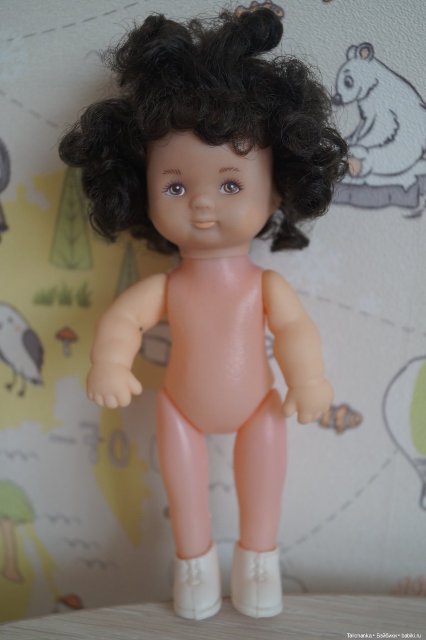 Вторая выписка августа. Вправлено 2 перелома шеи и один перелом запястья. Прошиваем волосы, восстанавливаем роспись акрилом