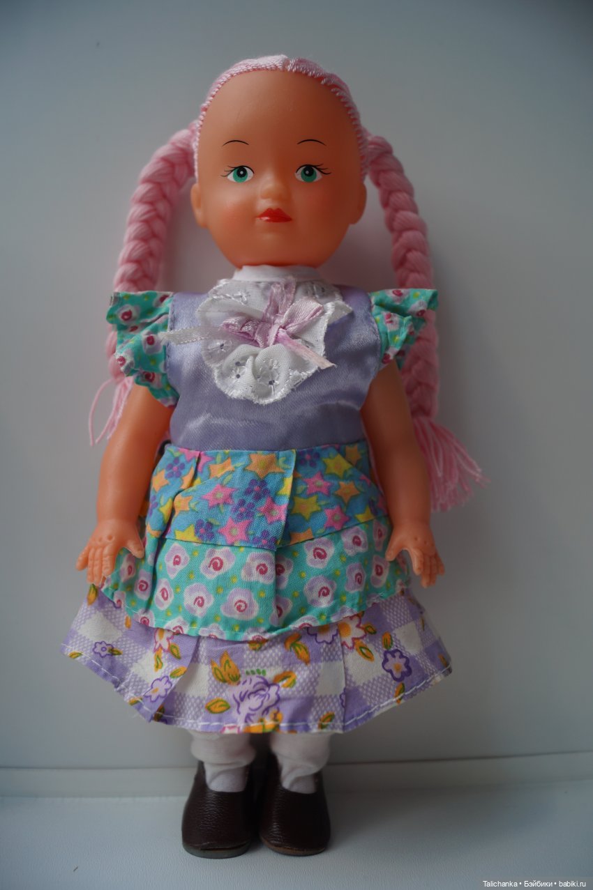 Вторая выписка августа. Вправлено 2 перелома шеи и один перелом запястья. Прошиваем волосы, восстанавливаем роспись акрилом