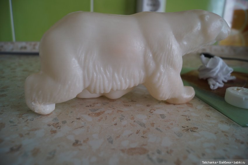 Третья выписка сентября. Паяем маму Умки, клеим колкий пластик, нейрохирург вылечил верблюда. Восстанавливаем волосы паром