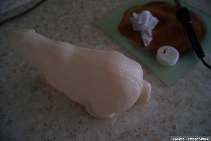 Третья выписка сентября. Паяем маму Умки, клеим колкий пластик, нейрохирург вылечил верблюда. Восстанавливаем волосы паром