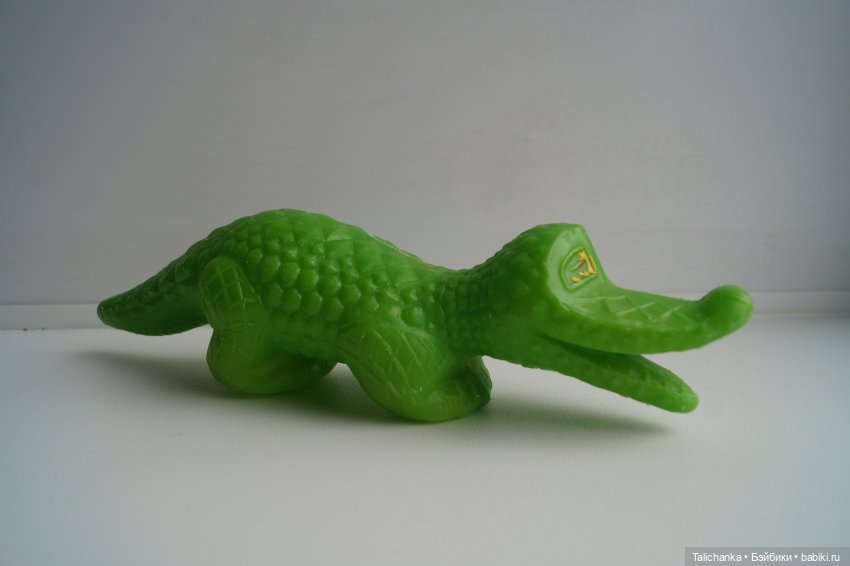 Третья выписка сентября. Паяем маму Умки, клеим колкий пластик, нейрохирург вылечил верблюда. Восстанавливаем волосы паром