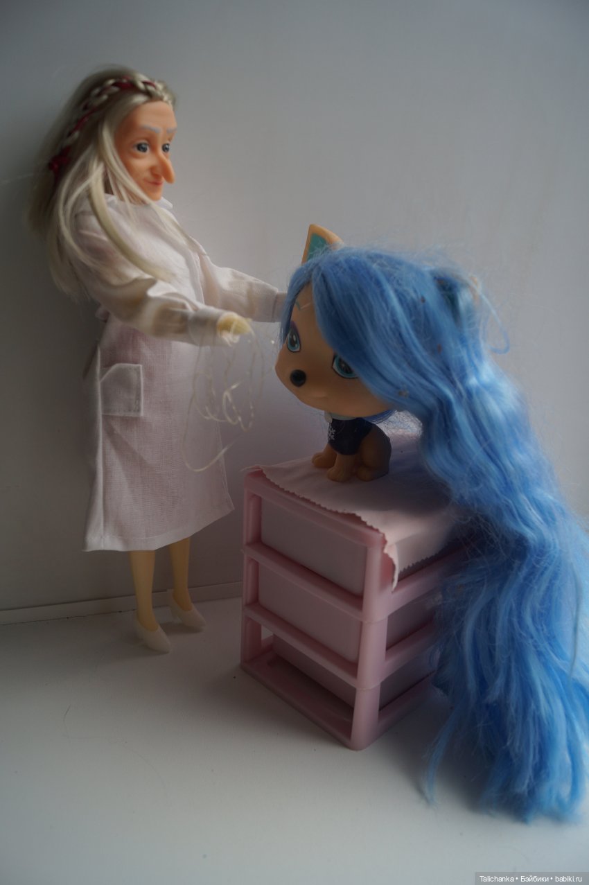 Третья выписка сентября. Паяем маму Умки, клеим колкий пластик, нейрохирург вылечил верблюда. Восстанавливаем волосы паром