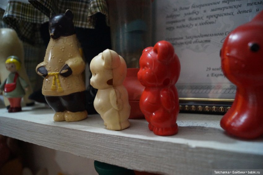 Третья выписка сентября. Паяем маму Умки, клеим колкий пластик, нейрохирург вылечил верблюда. Восстанавливаем волосы паром