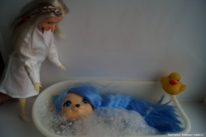 Третья выписка сентября. Паяем маму Умки, клеим колкий пластик, нейрохирург вылечил верблюда. Восстанавливаем волосы паром