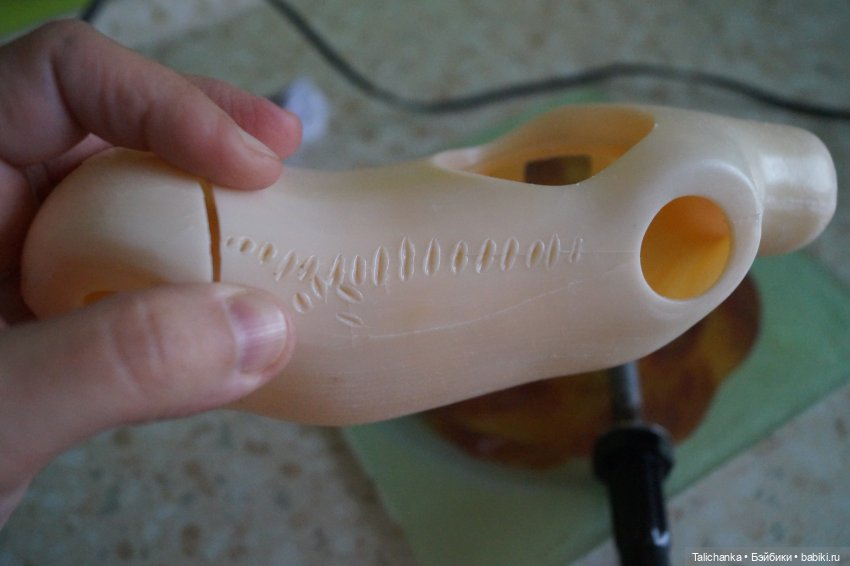 Пятая выписка октября. Как спаять сломанную на кусочки ногу и как её укрепить. Прошивка советской куклы. Из половинки куклы