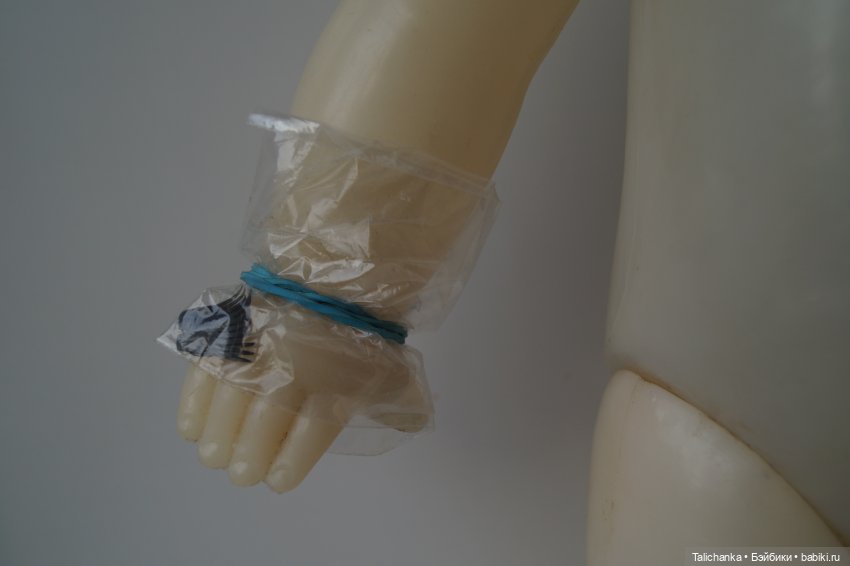 Пятая выписка октября. Как спаять сломанную на кусочки ногу и как её укрепить. Прошивка советской куклы. Из половинки куклы