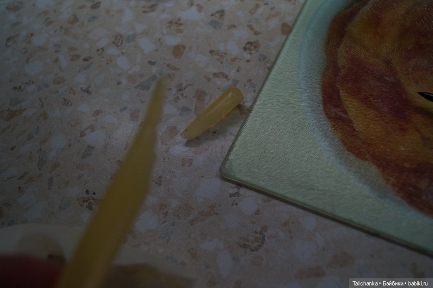 Пятая выписка октября. Как спаять сломанную на кусочки ногу и как её укрепить. Прошивка советской куклы. Из половинки куклы