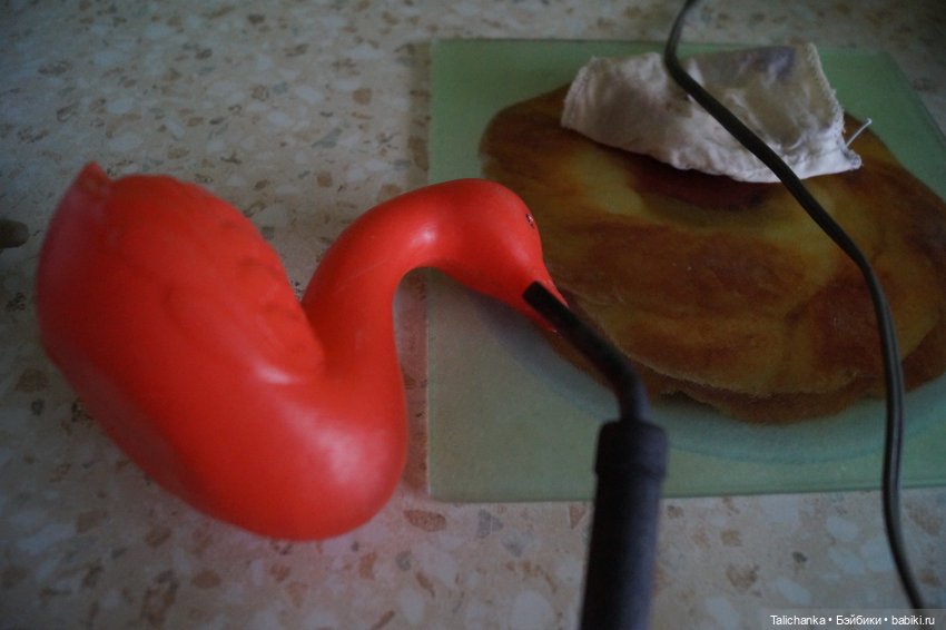 Первая выписка ноября. Борис Анатольевич и механик Аркадий чинили тележку. Как загладить покусы на пластике