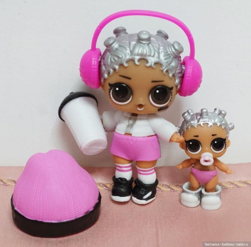 Первая выписка ноября. Борис Анатольевич и механик Аркадий чинили тележку. Как загладить покусы на пластике