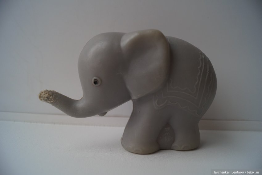 Первая выписка ноября. Борис Анатольевич и механик Аркадий чинили тележку. Как загладить покусы на пластике