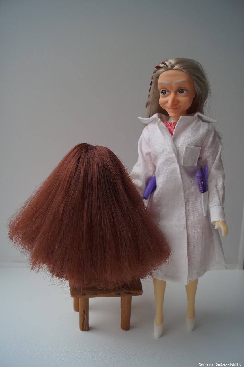 Первая выписка ноября. Борис Анатольевич и механик Аркадий чинили тележку. Как загладить покусы на пластике