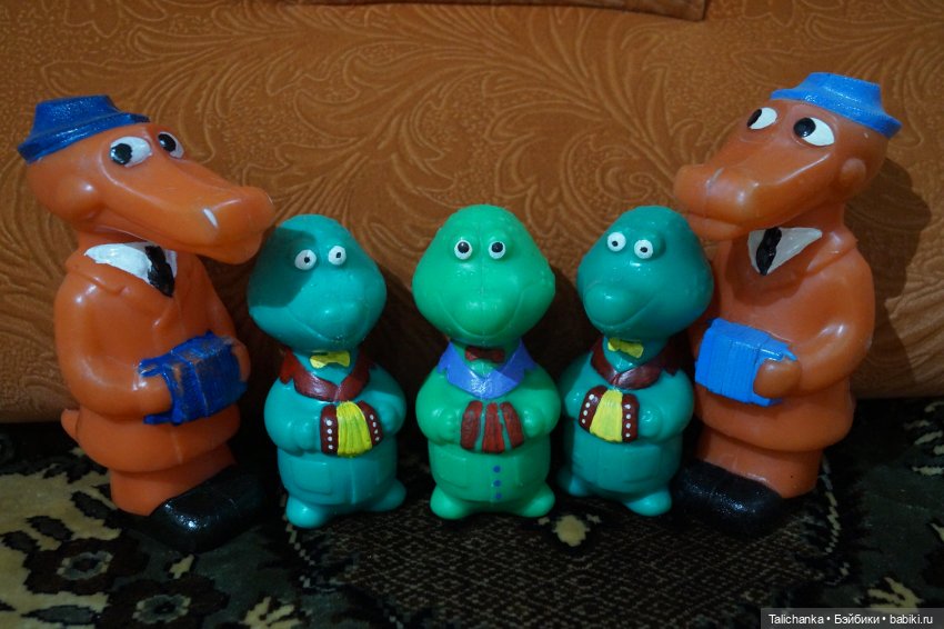 Первая выписка ноября. Борис Анатольевич и механик Аркадий чинили тележку. Как загладить покусы на пластике