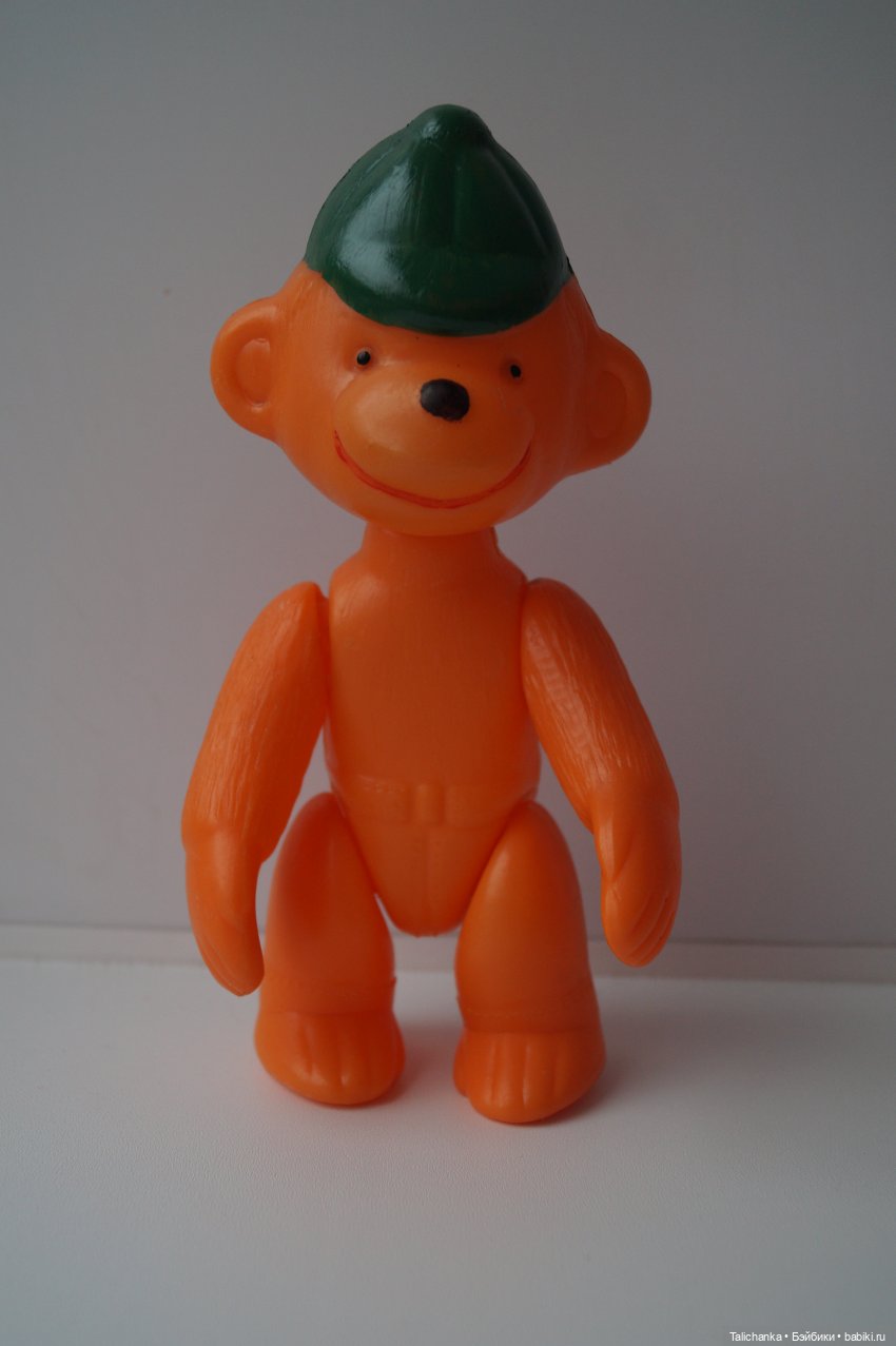 Первая выписка ноября. Борис Анатольевич и механик Аркадий чинили тележку. Как загладить покусы на пластике