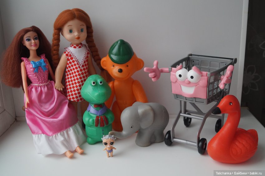 Первая выписка ноября. Борис Анатольевич и механик Аркадий чинили тележку. Как загладить покусы на пластике