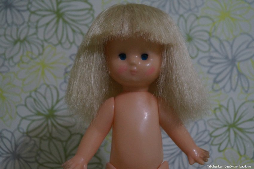 Вторая выписка ноября. Учусь наращивать утраченные пальцы, прошиваю волосы. Борис Анатольевич починил стул и кровать