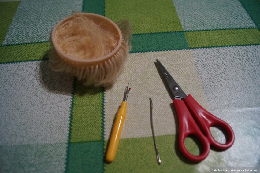 Вторая выписка ноября. Учусь наращивать утраченные пальцы, прошиваю волосы. Борис Анатольевич починил стул и кровать