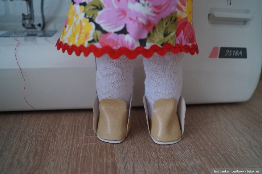 Вторая выписка ноября. Учусь наращивать утраченные пальцы, прошиваю волосы. Борис Анатольевич починил стул и кровать