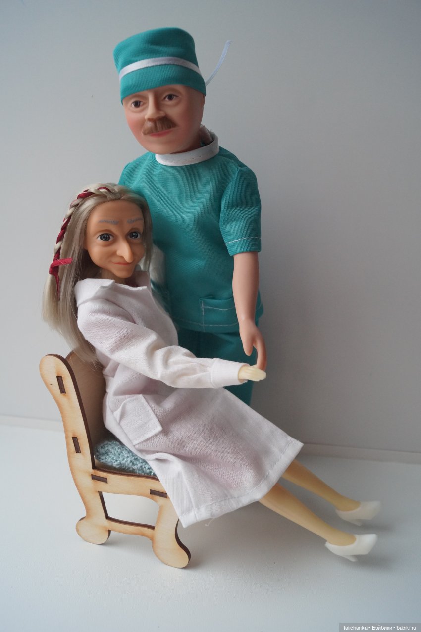 Вторая выписка ноября. Учусь наращивать утраченные пальцы, прошиваю волосы. Борис Анатольевич починил стул и кровать