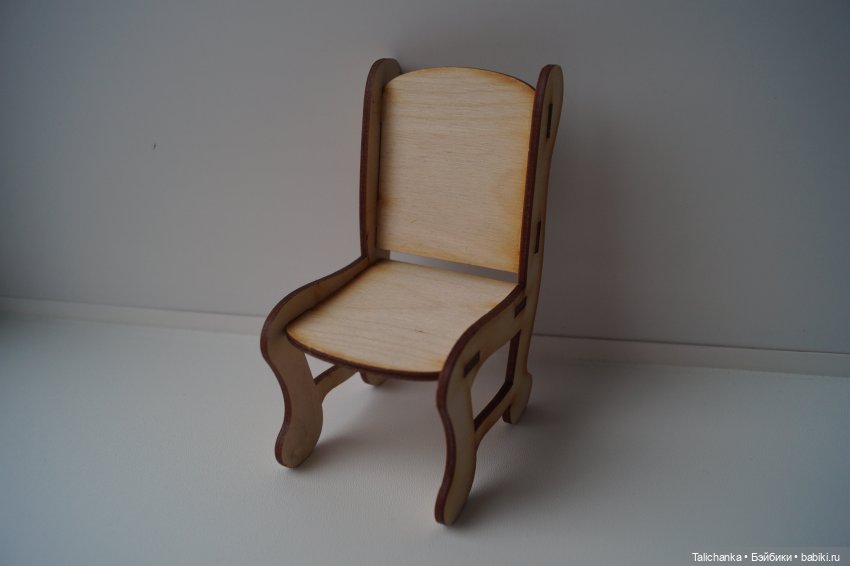 Вторая выписка ноября. Учусь наращивать утраченные пальцы, прошиваю волосы. Борис Анатольевич починил стул и кровать