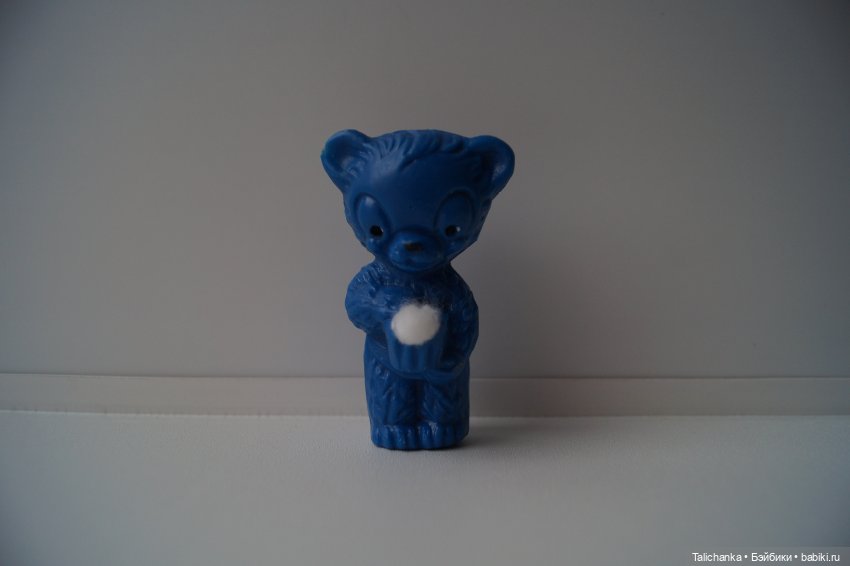 Вторая выписка ноября. Учусь наращивать утраченные пальцы, прошиваю волосы. Борис Анатольевич починил стул и кровать