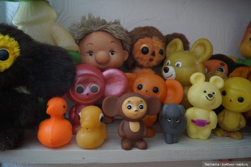 Вторая выписка ноября. Учусь наращивать утраченные пальцы, прошиваю волосы. Борис Анатольевич починил стул и кровать