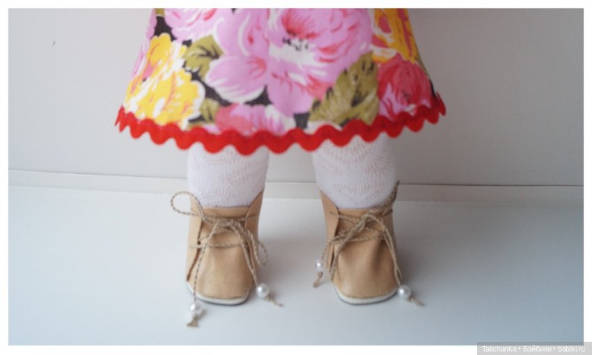 Выкройка платьица и туфелек для Кирово-Чепецкой Оли 34 см ростом