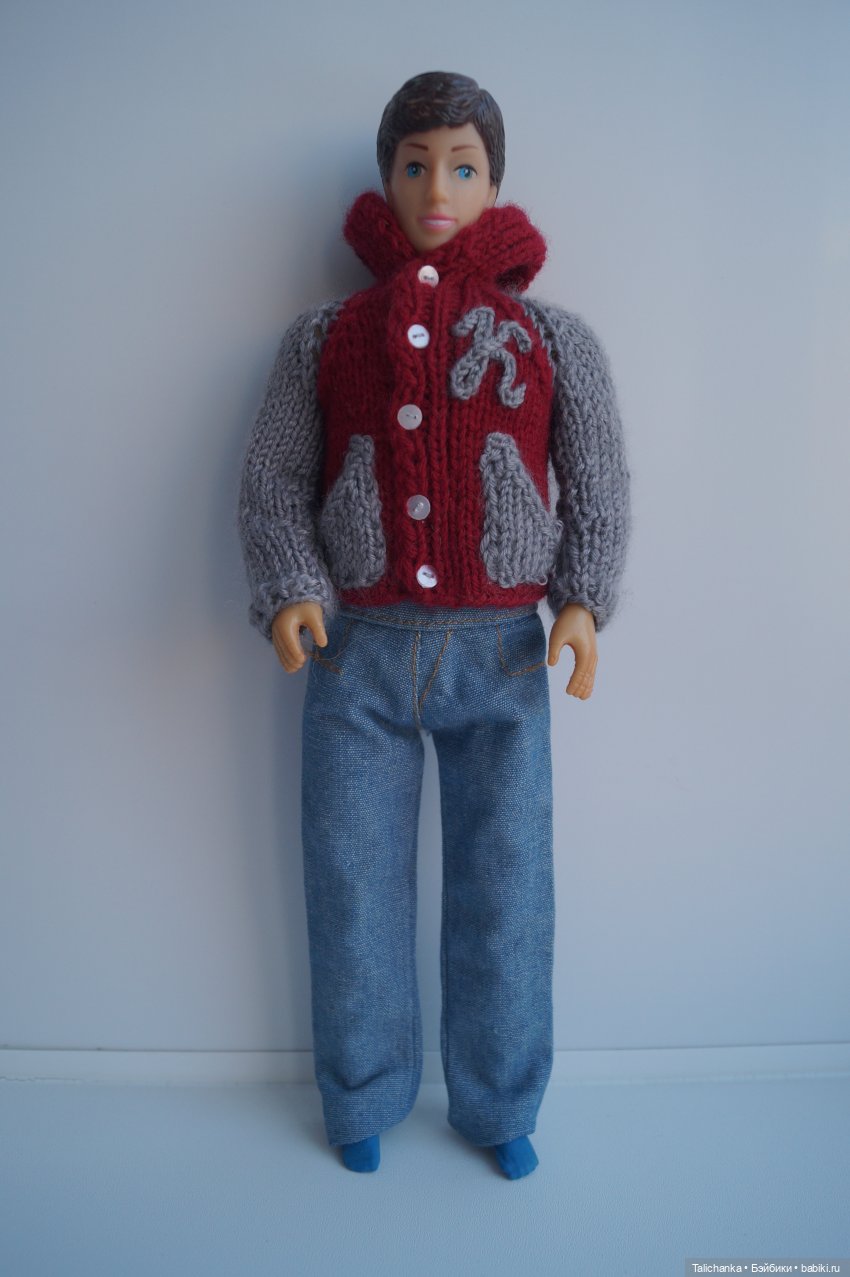 Третья выписка ноября. Покраска выгоревшего пластика. Удаляем жир с волос. Заклеиваем разрыв глазницы ГДРчика (фото 9)