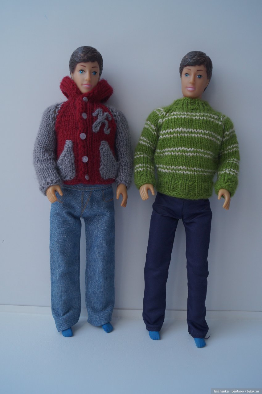 Третья выписка ноября. Покраска выгоревшего пластика. Удаляем жир с волос. Заклеиваем разрыв глазницы ГДРчика