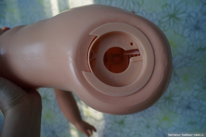 Третья выписка ноября. Покраска выгоревшего пластика. Удаляем жир с волос. Заклеиваем разрыв глазницы ГДРчика