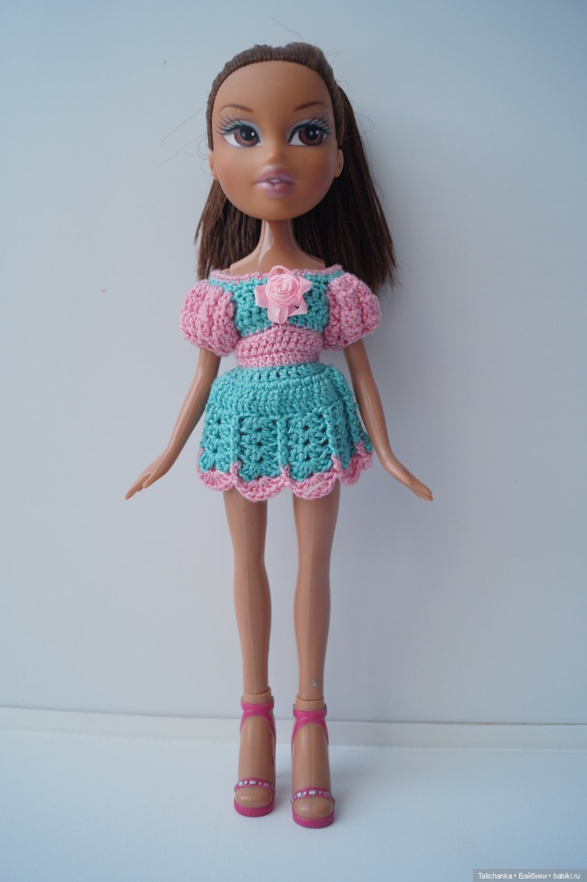 Третья выписка ноября. Покраска выгоревшего пластика. Удаляем жир с волос. Заклеиваем разрыв глазницы ГДРчика